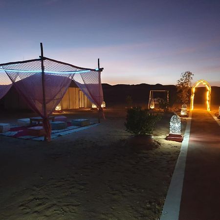Desert Romantic Camp 梅尔祖卡 外观 照片