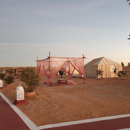 Desert Romantic Camp 梅尔祖卡 外观 照片