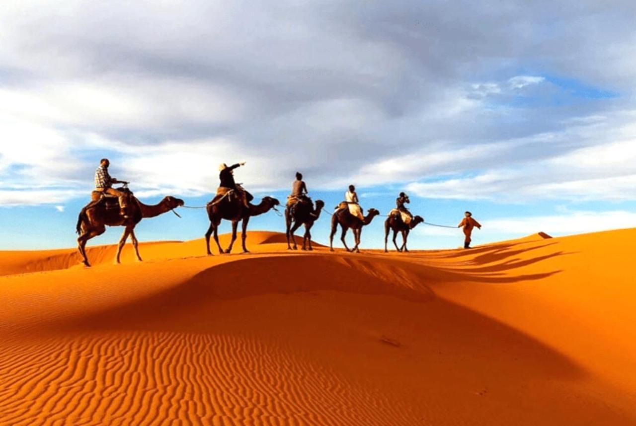 Desert Romantic Camp 梅尔祖卡 外观 照片