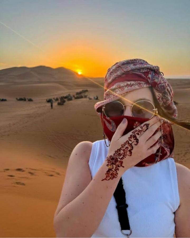 Desert Romantic Camp 梅尔祖卡 外观 照片