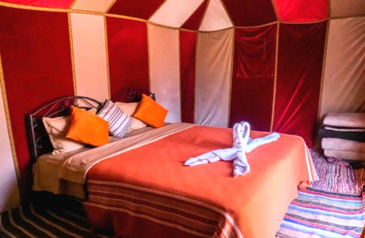 Desert Romantic Camp 梅尔祖卡 外观 照片