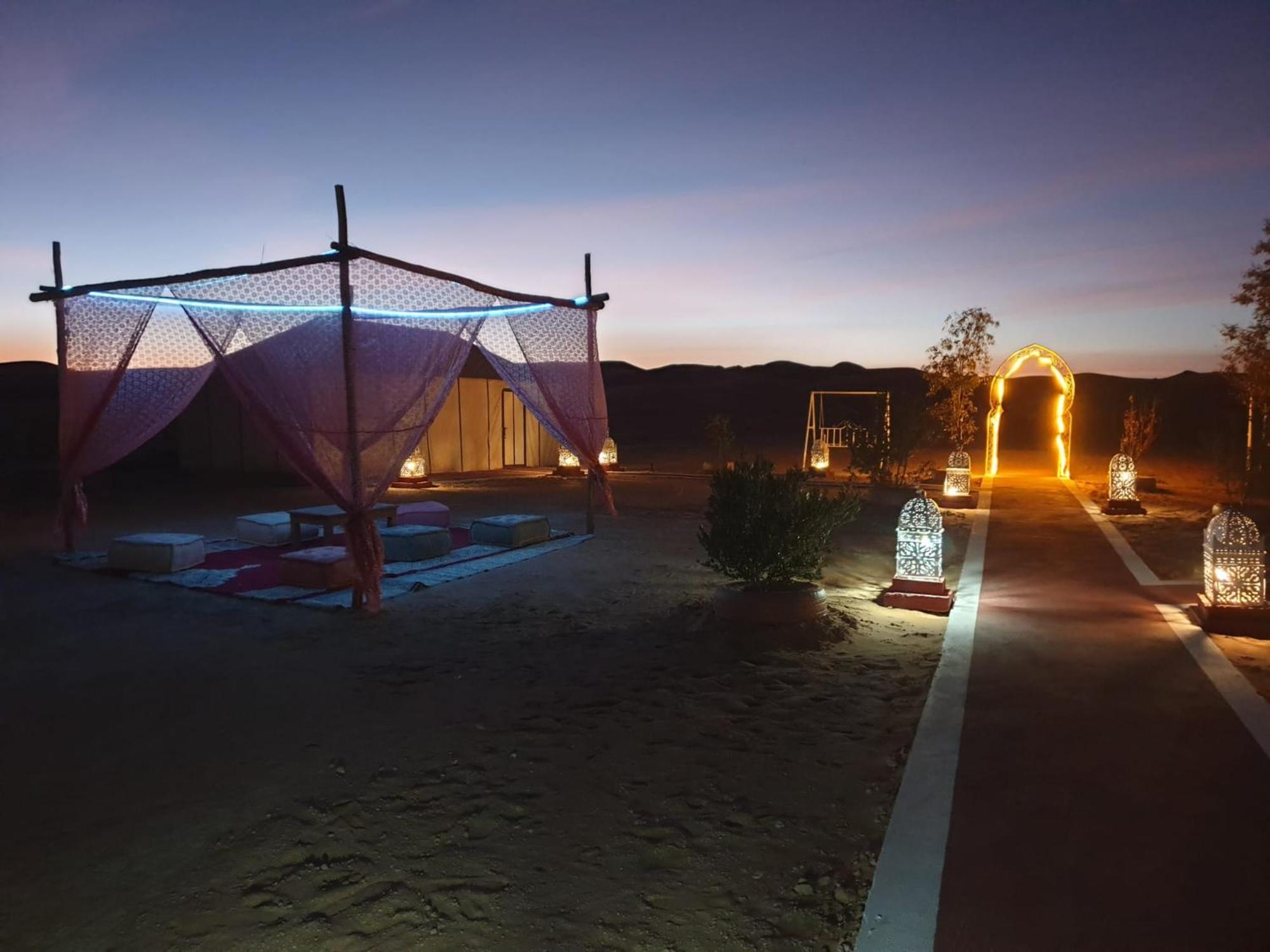 Desert Romantic Camp 梅尔祖卡 外观 照片